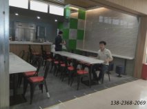 大理石餐桌|鐵皮餐椅搭配現場圖案例展示！